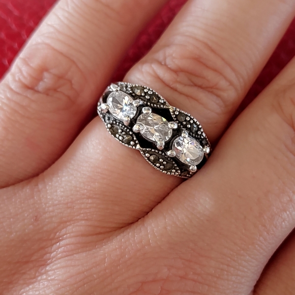 925 CZ Ring - Picture 1 of 9